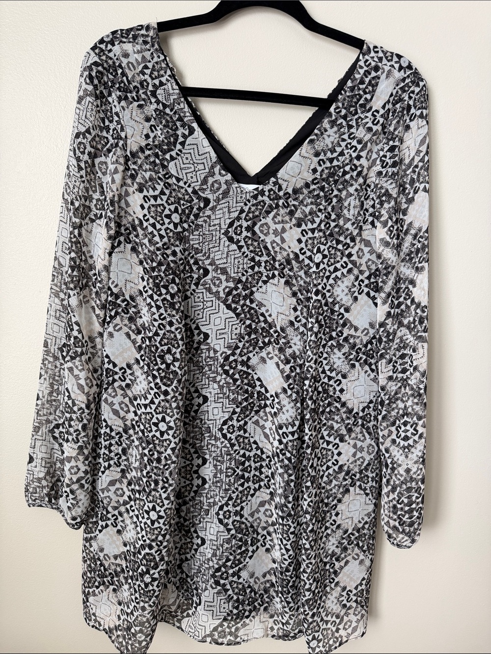 BCBGeneration Black and Cream Geometric Print Top